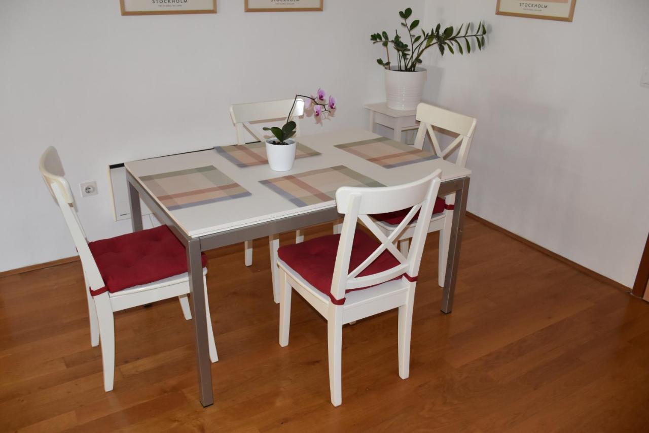 Apartman Tina Apartamento Poreč Exterior foto